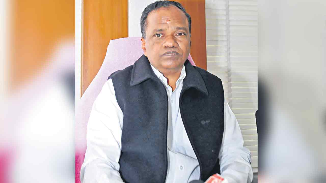 భ్రమల్లో బతుకుతున్న విపక్షాలు