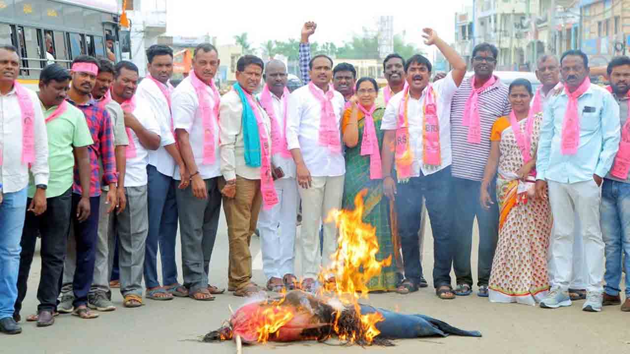 రైతు వ్యతిరేకి రేవంత్‌ రెడ్డి
