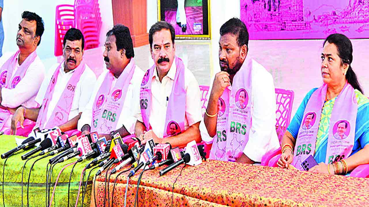 కోచ్‌ ఫ్యాక్టరీ ఊసెత్తని ప్రధాని