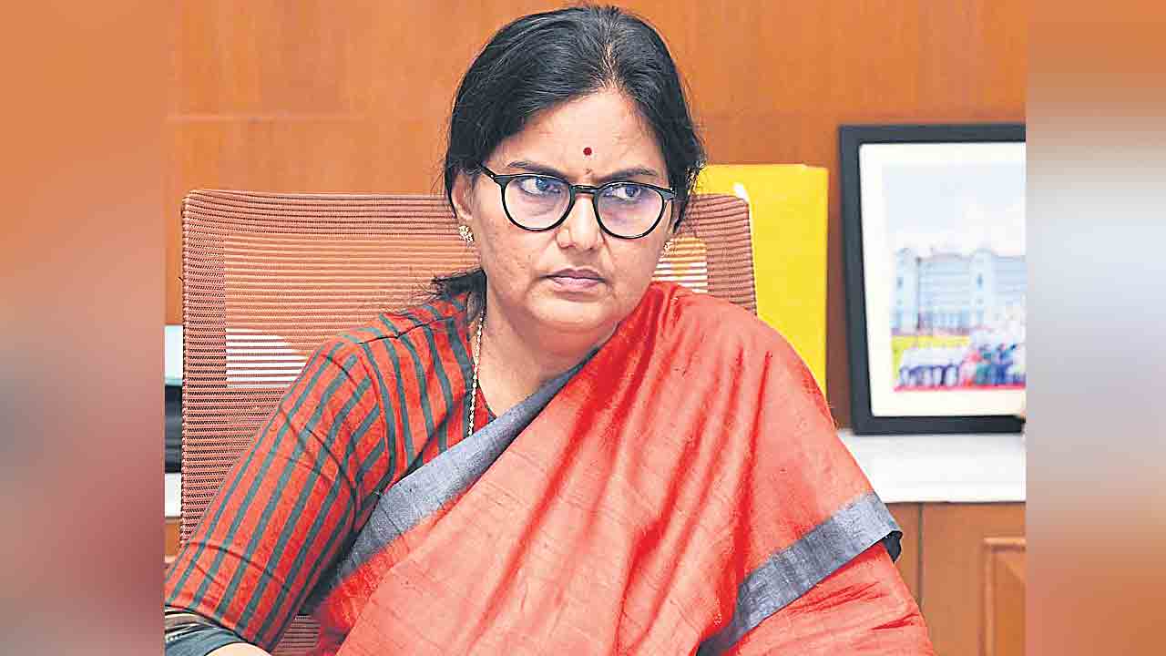 శానిటేషన్‌పై ప్రత్యేక శ్రద్ధ