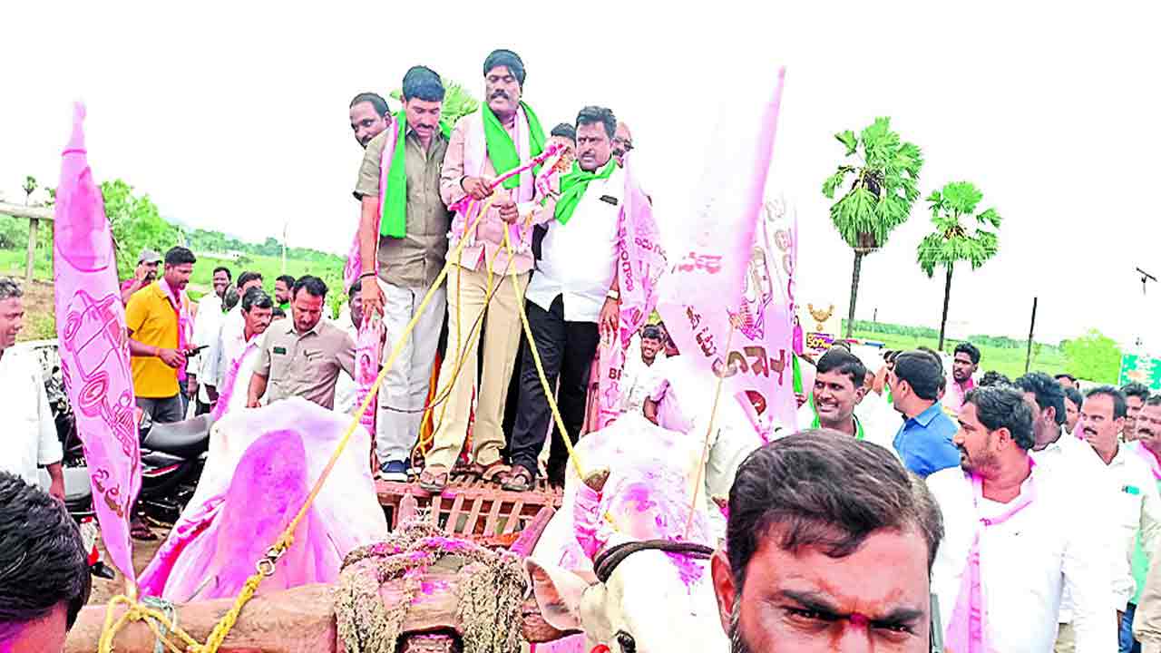 సీఎం కేసీఆర్‌ రైతు రక్షకుడు
