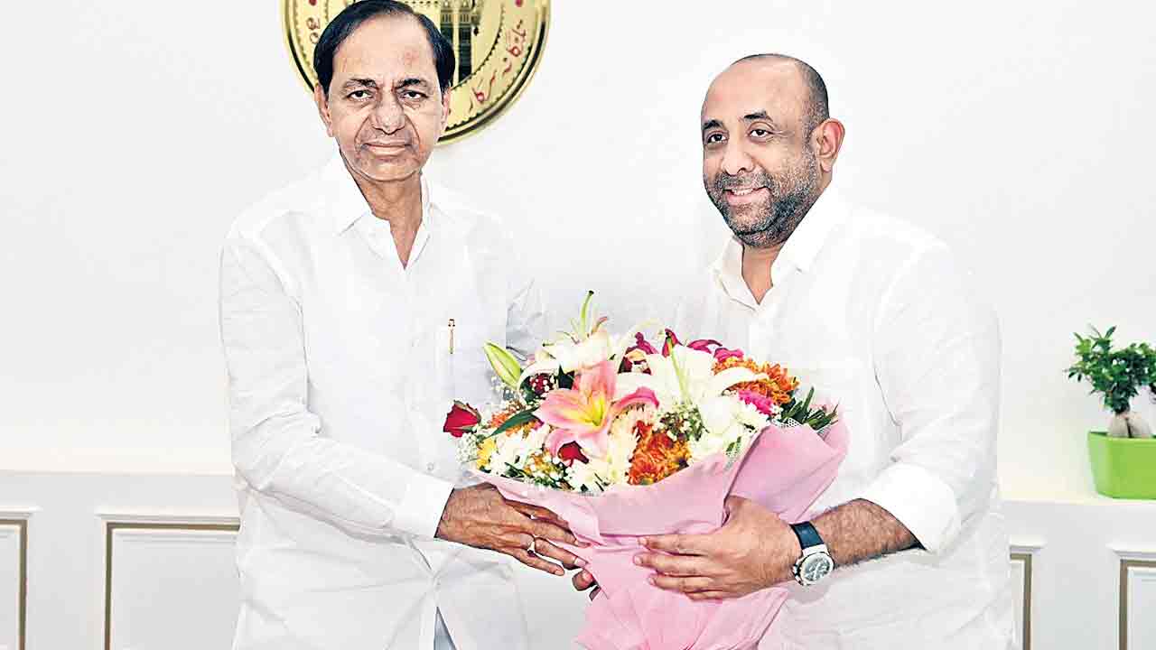 సీఎంను కలిసిన బోధన్‌ ఎమ్మెల్యే షకీల్‌