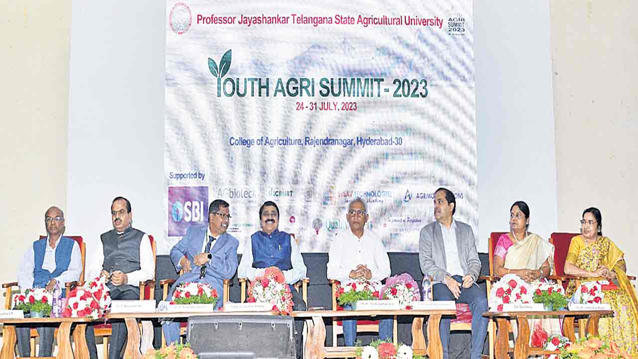 తెలంగాణ మాదిరిగా సాగుకు ప్రాధాన్యమివ్వాలి