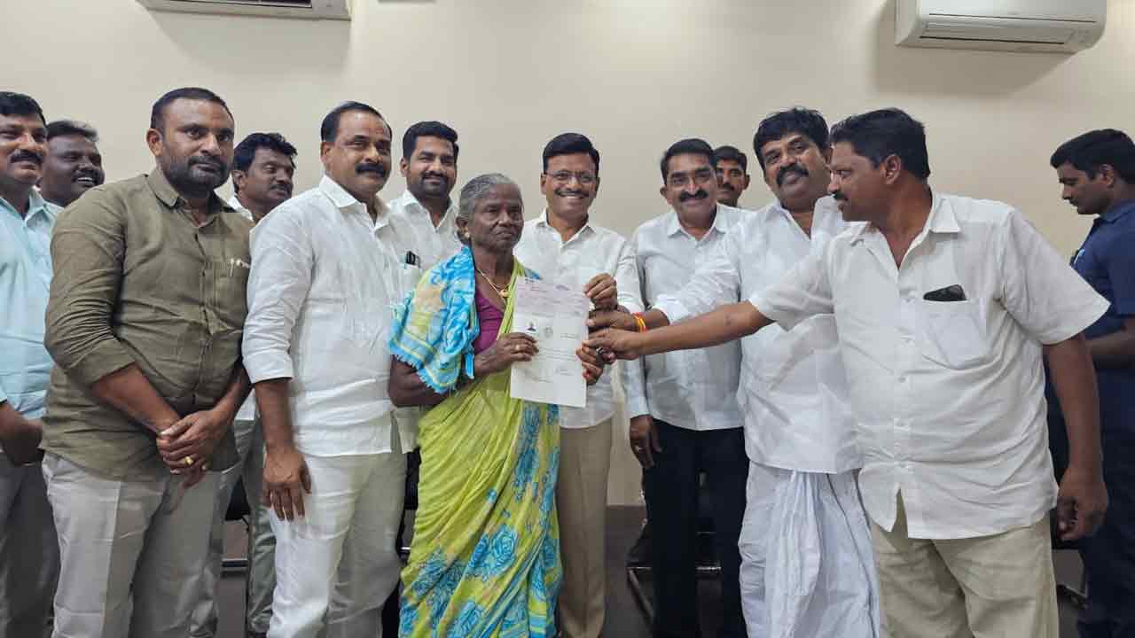 తెలంగాణ పథకాలు ఆదర్శం