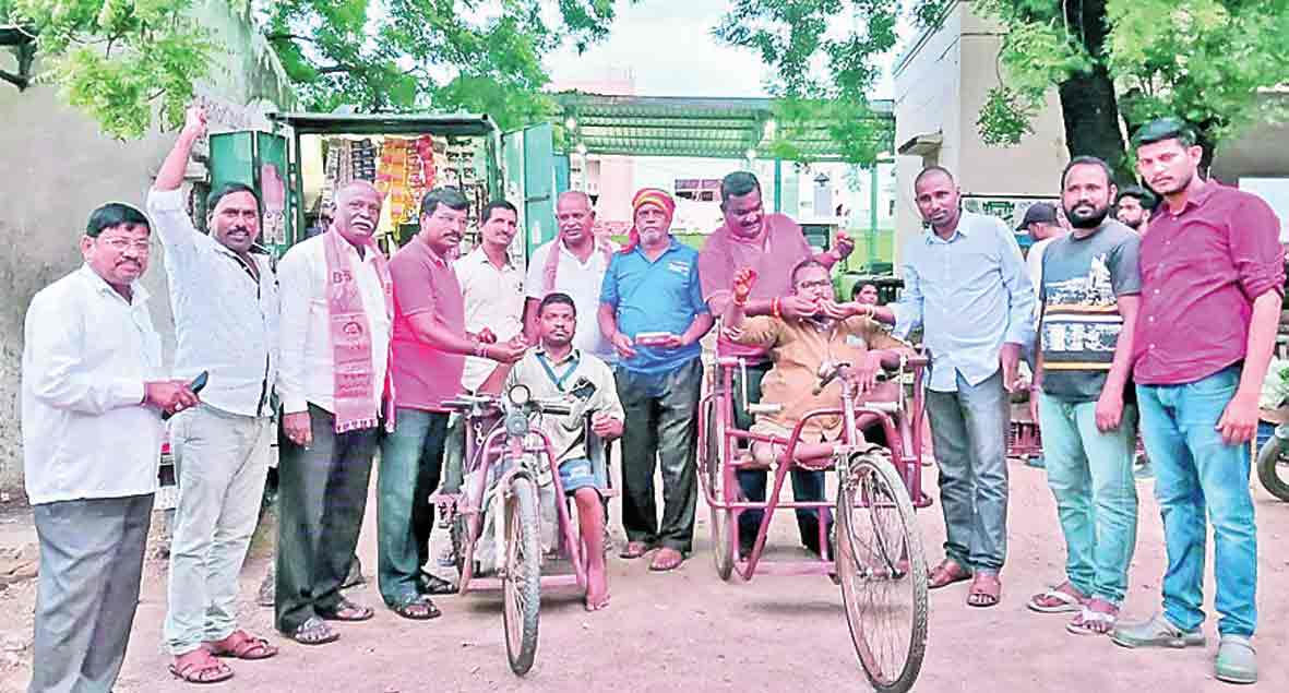 దివ్యాంగుల సంబురం..