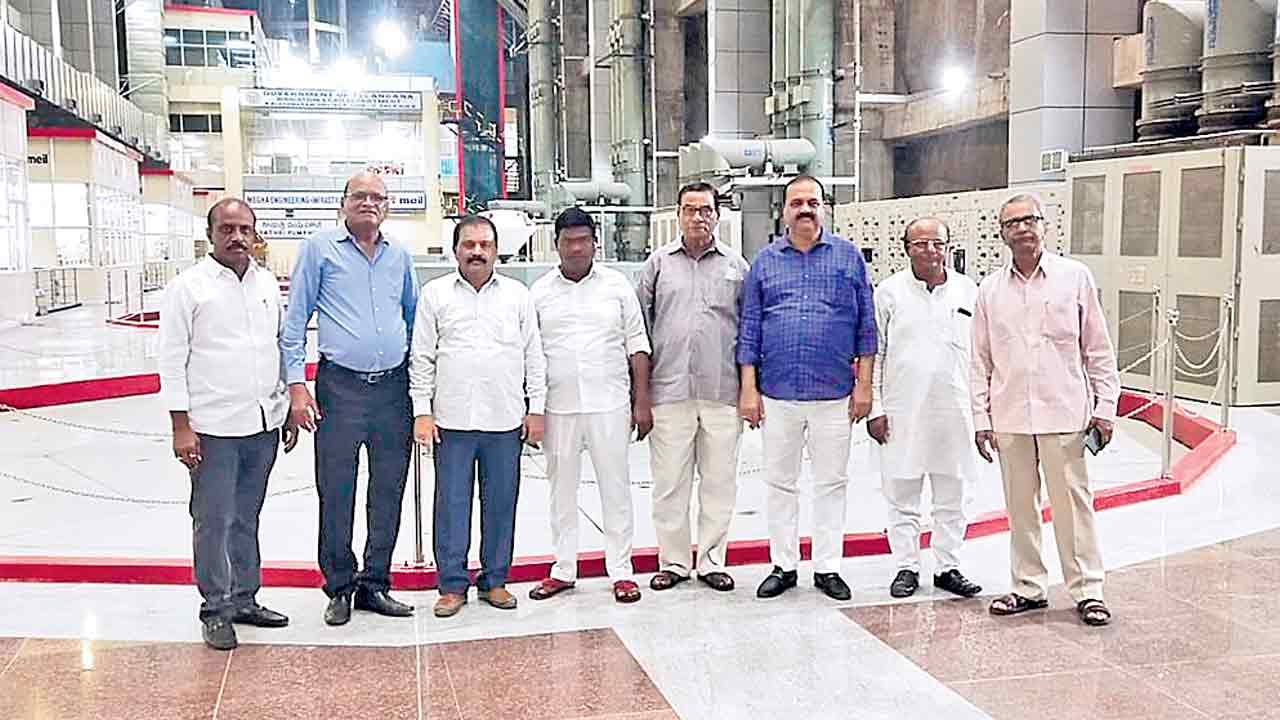Kaleshwaram | కరువు కష్టాలు సీఎం కేసీఆర్‌ కండ్లారా చూశారు కాబట్టే కాళేశ్వరం సాధ్యమైంది : మహారాష్ట్ర ప్రతినిధులు