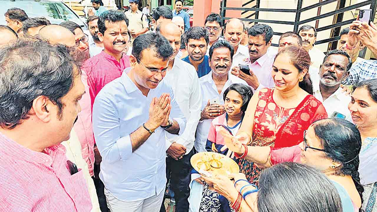 ప్రజలకు ఇచ్చిన మాట తప్పలేదు