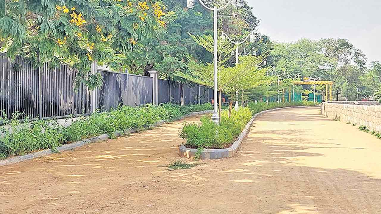 150 పార్కులకు నూతన వైభవం..