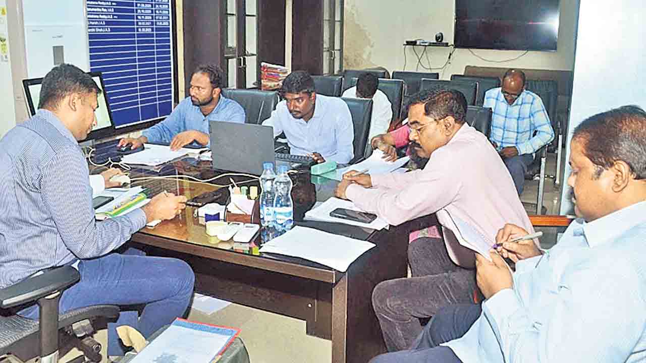 ముందస్తు చర్యలు చేపట్టాలి