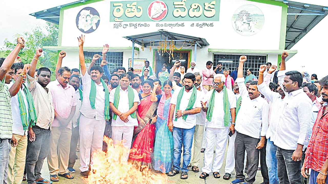 Telangana | కరెంటు జాగారాల కాంగ్రెస్‌ పాలన మాకొద్దు.. కడుపులో పెట్టుకుని చూసుకుంటున్న బీఆర్‌ఎస్‌ పాలనే కావాలి.. ముక్తకంఠంతో నినదించిన తెలంగాణ రైతాంగం