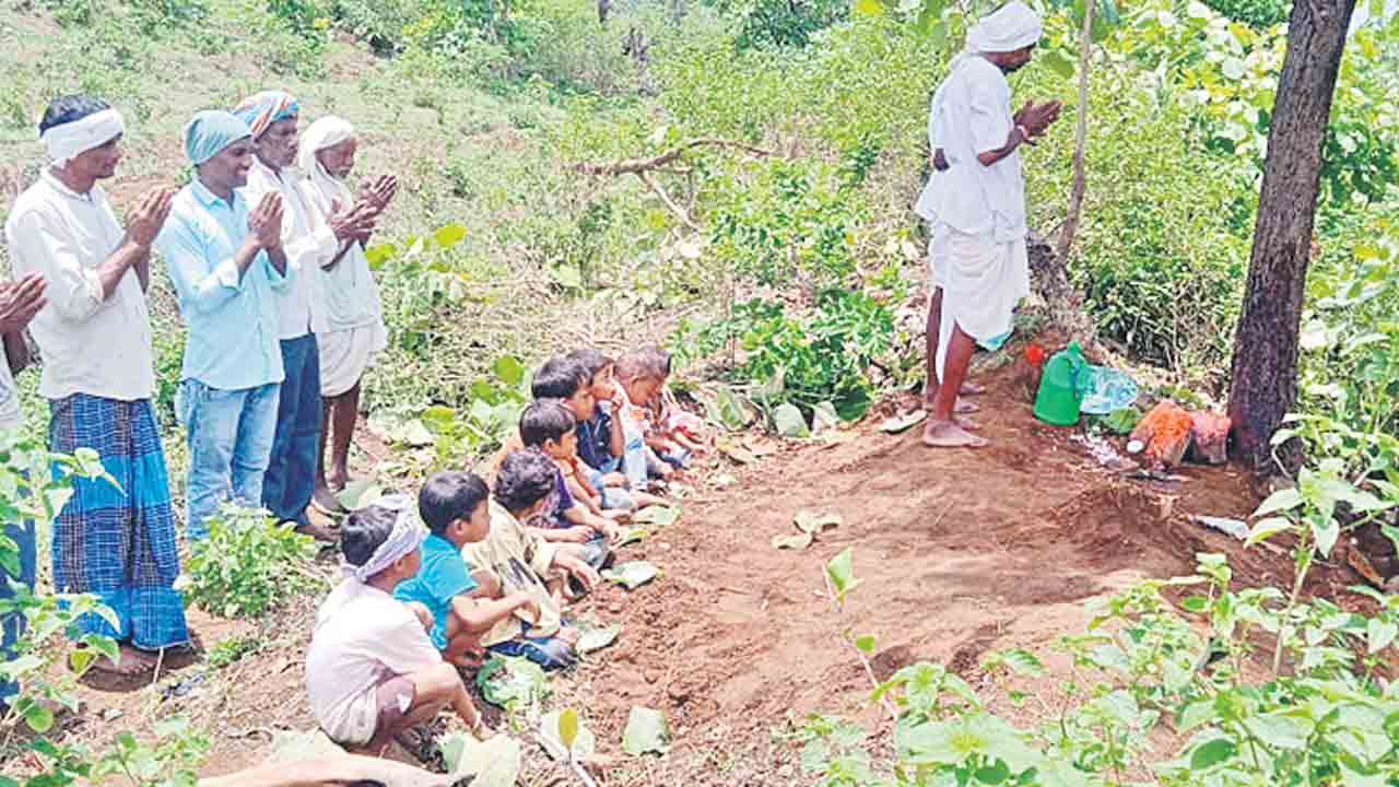 వైభవంగా అకాడీ పండుగ