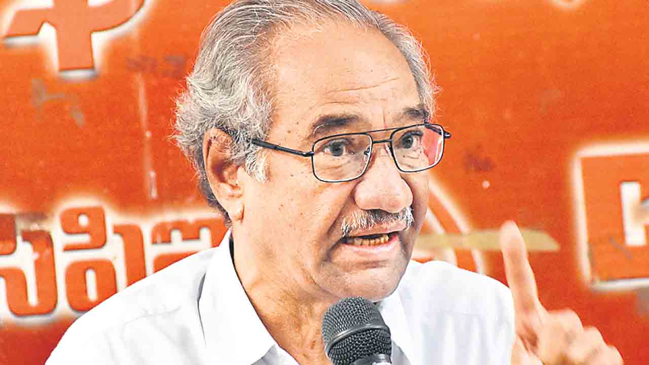 మోదీ ఫాసిస్టు విధానాలపై యువత ఉద్యమించాలి