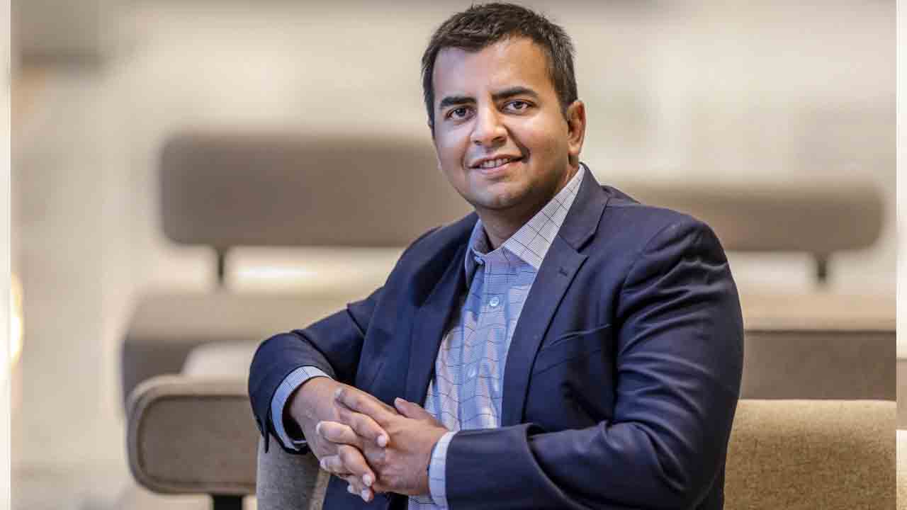 Bhavish Aggarwal | బజాజ్, హీరోలపై ఓలా ఎలక్ట్రిక్ సీఈఓ భవిష్ ఘాటు వ్యాఖ్యలు.. అసలేమైందంటే..?!