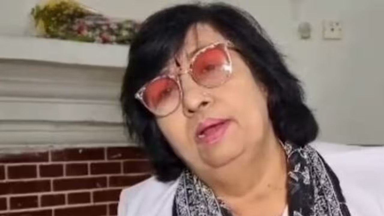 TOMATO| టమాటాలు తినకండి.. ధరలు అవే దిగివస్తాయి.. యూపీ బీజేపీ మంత్రి ఉచిత సలహా