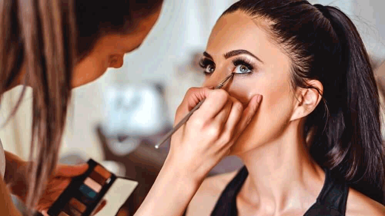 Beauticians | దీర్ఘకాలంగా బ్యూటీషియన్లుగా పనిచేస్తున్నారా..? అయితే మీరు ప్రమాదంలో పడినట్టే.. తాజా అధ్యయనం ఏం చెబుతోందంటే..!