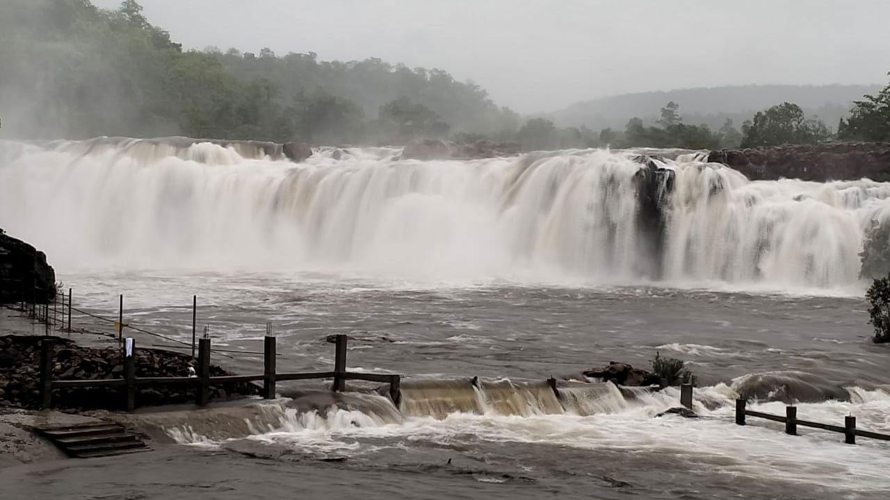 Bogatha waterfalls| ఉధృతంగా ప్రవహిస్తున్న బోగత జలపాతం