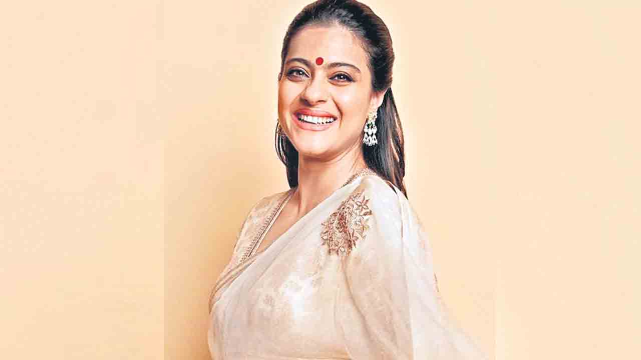 Kajol | అందం కంటే ప్రతిభను నమ్ముకోవాలి.. ప్లాస్టిక్ సర్జరీల జోలికి వెళ్లకండి.. యంగ్ హీరోయిన్లకు కాజోల్ సలహా