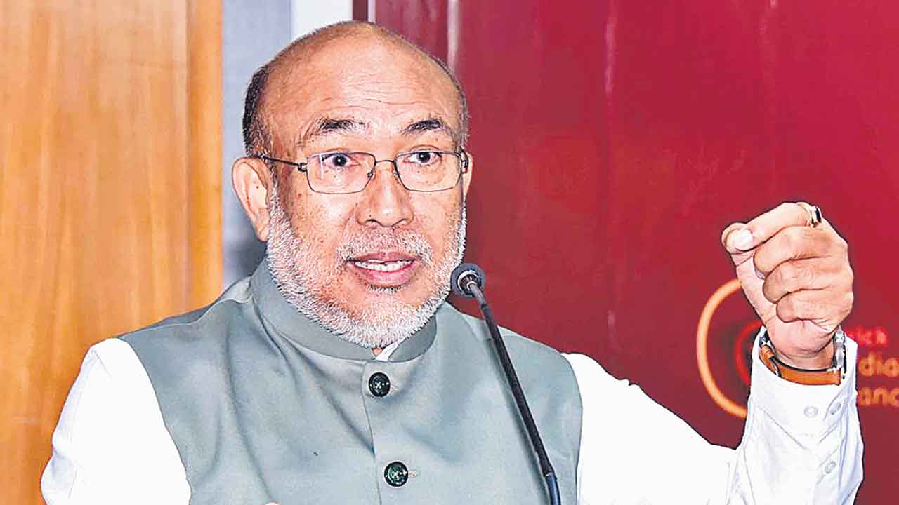 CM Biren Singh |  మణిపూర్‌లో నాటకీయ పరిణామాలు.. ముఖ్యమంత్రి బీరేన్‌ రాజీనామా అంటూ లీకులు..