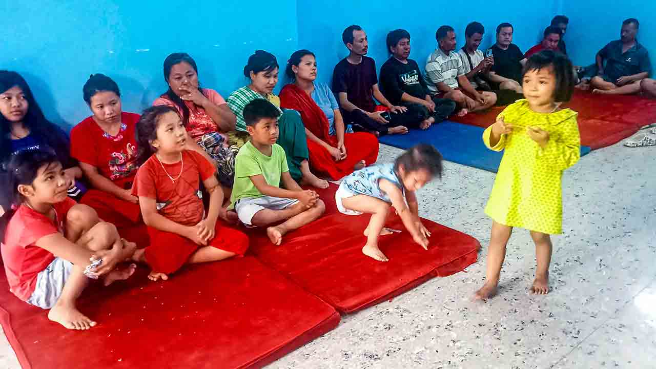 Manipur |  కాల్పుల శబ్ధం వినిపించడంతో చంపేస్తారేమోనని రాత్రంతా ఏడ్చినం.. భయానక అనుభవాలను వివరించిన మణిపూర్‌ చిన్నారులు