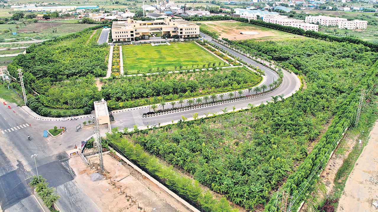 సుందరం..‘సమీకృతం