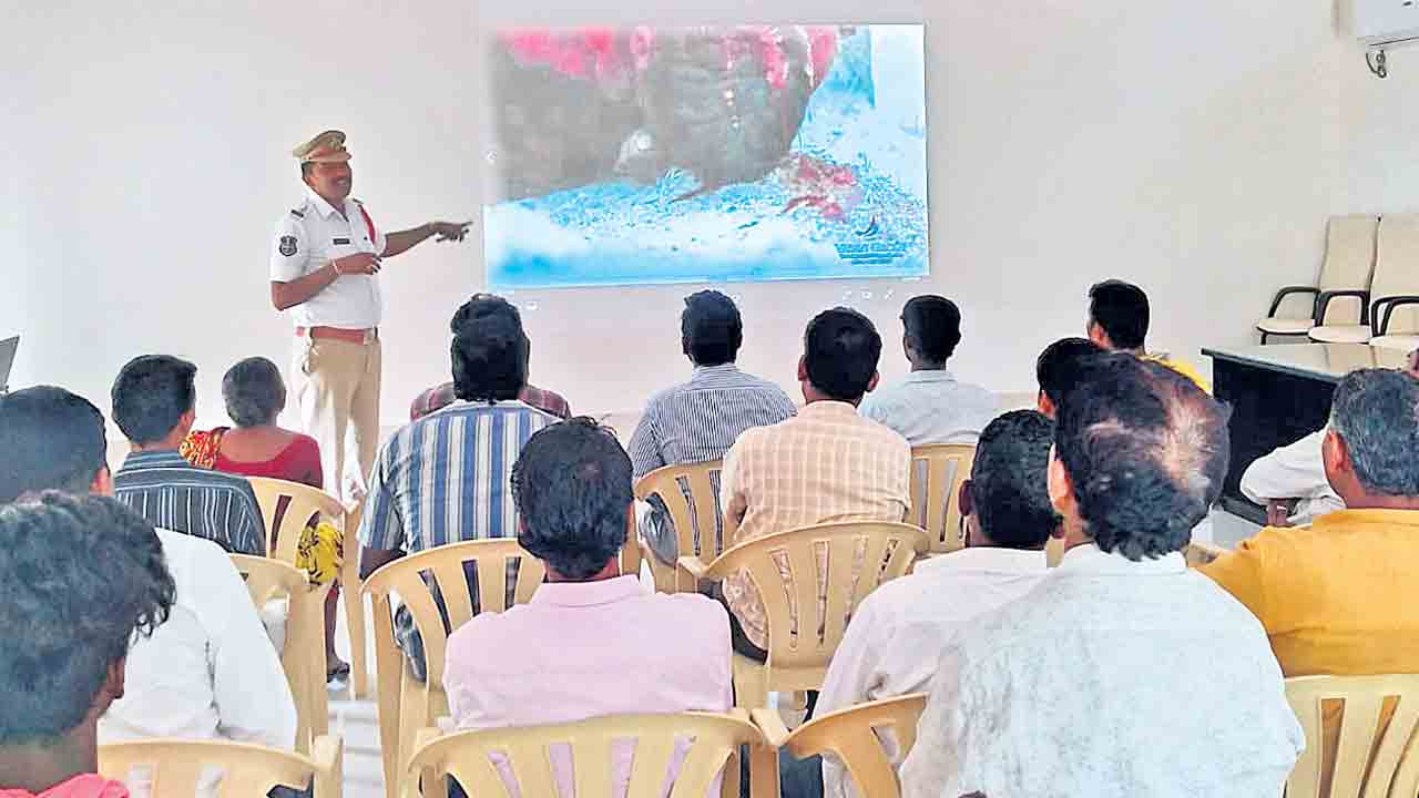 Hyderabad | మందు ముట్టం.. బండి పట్టం.. మైండ్ సెట్‌ మారిందంటున్న మందుబాబులు..
