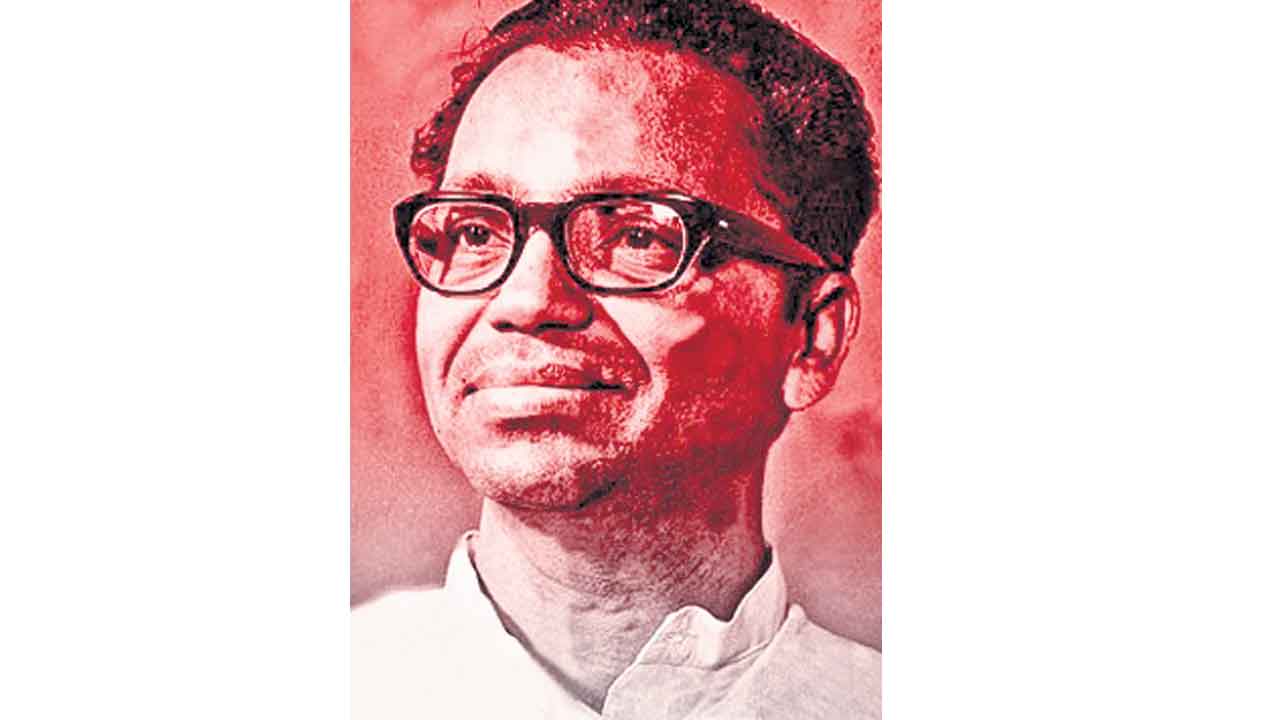 నేడు మహాకవి దాశరథి జయంతి.. సినీ గీతంలో పద్య ఛందస్సు