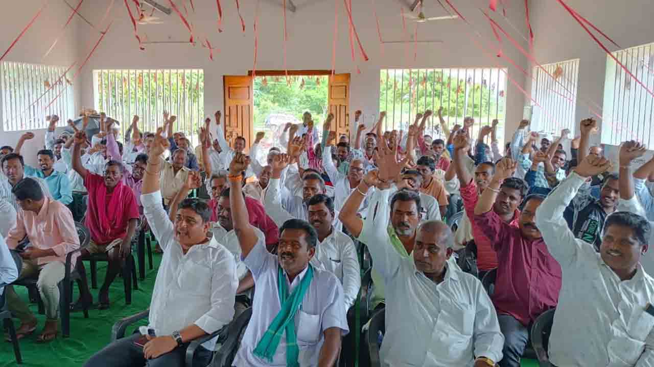 3 గంటల కరెంటుతో రైతులకు కన్నీళ్లే