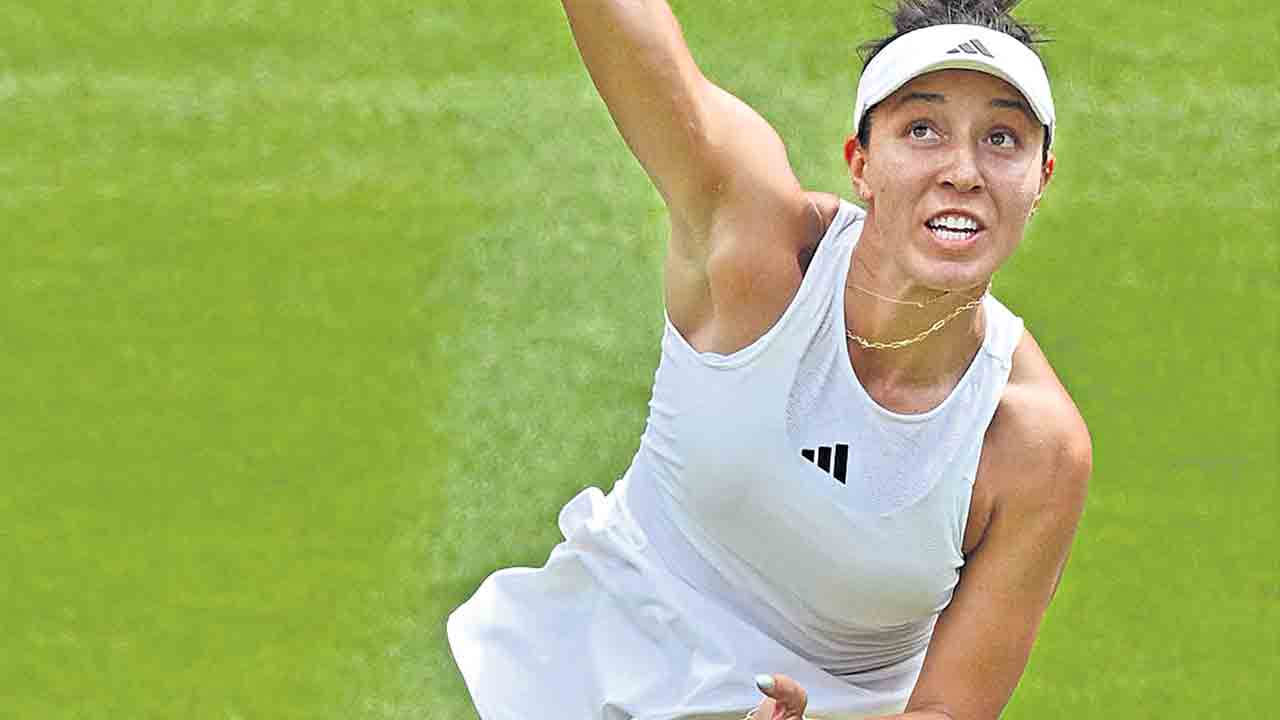 వింబుల్డన్‌ గ్రాండ్ స్లామ్ క్వార్టర్స్‌కు దూసుకెళ్లిన పెగులా