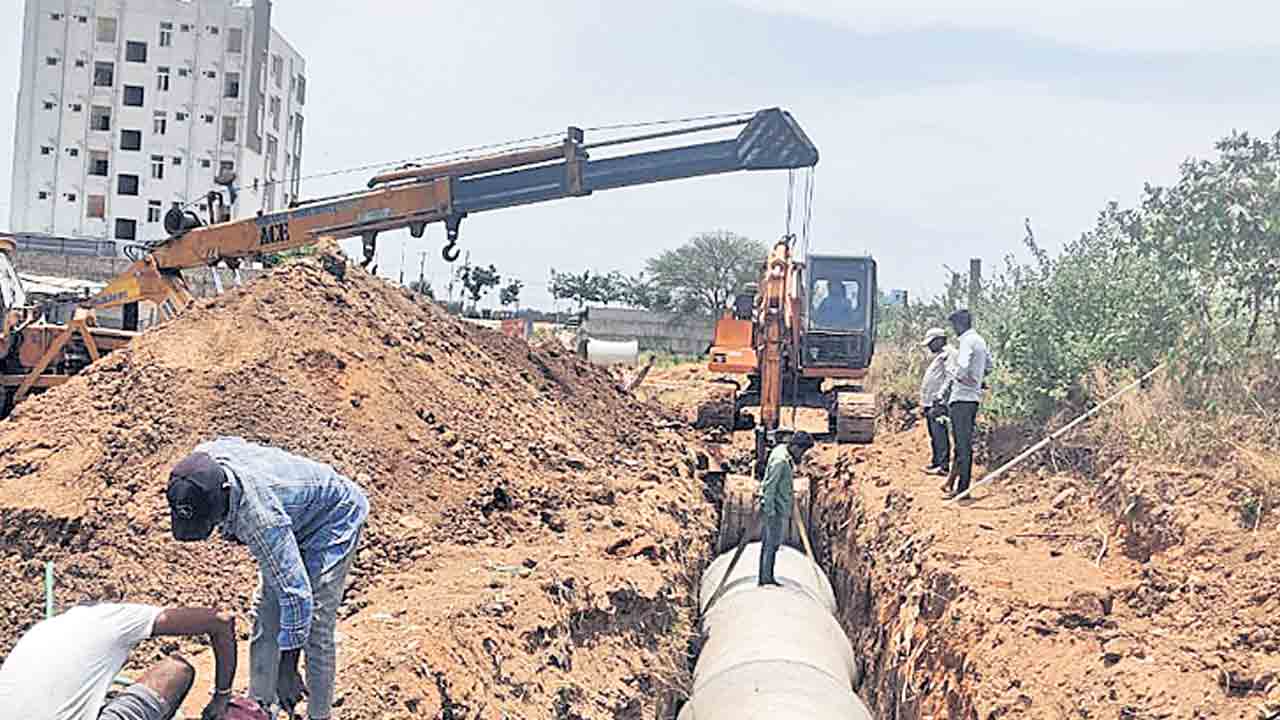 నారాయణ చెరువు అలుగు సమస్యకు శాశ్వత పరిష్కారం