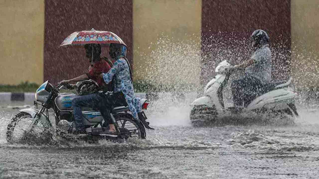 TS Weather Update | రెండు రోజుల పాటు భారీ వర్షాలు.. 8 జిల్లాలకు ఎల్లో అలర్ట్‌ జారీ చేసిన వాతావరణ శాఖ