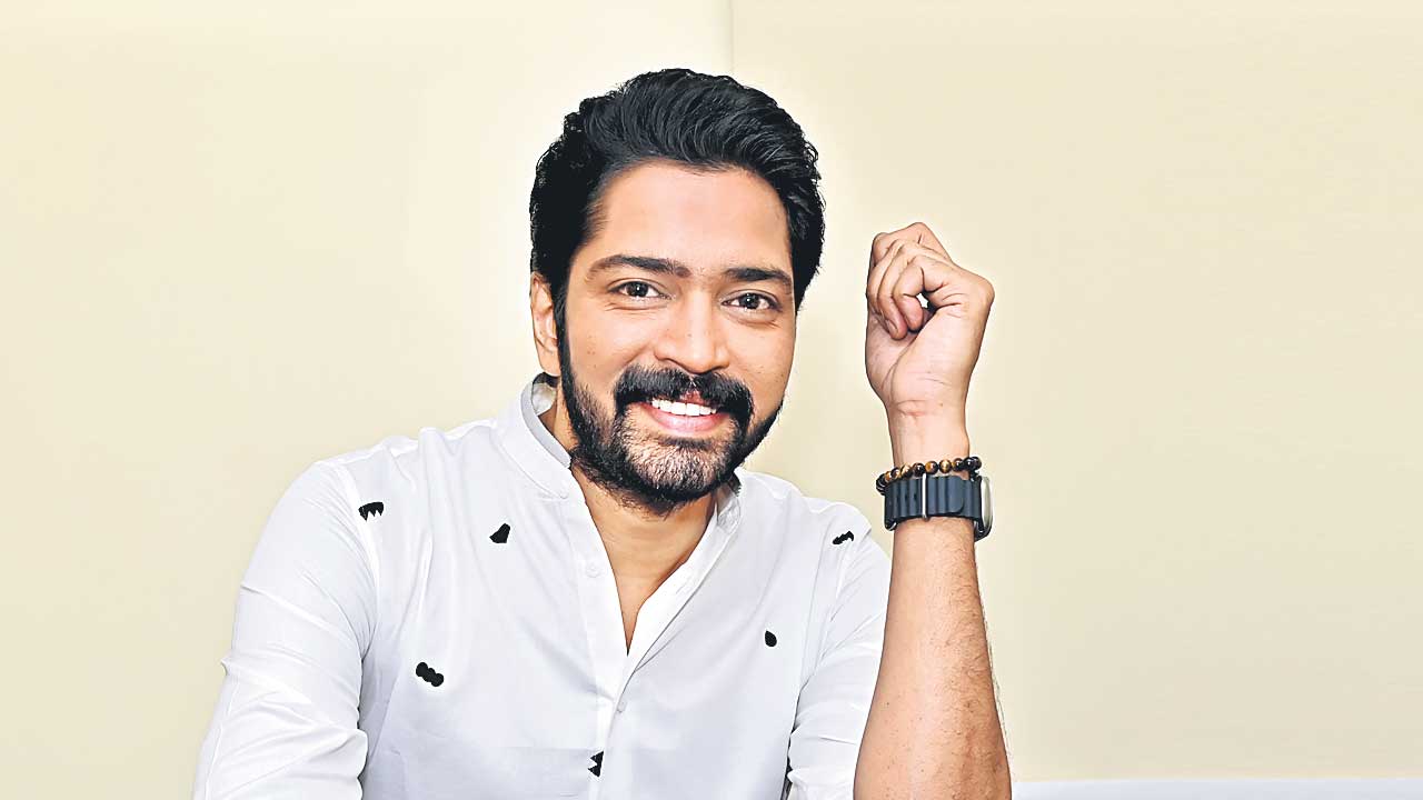 1990 నేపథ్యంలో…