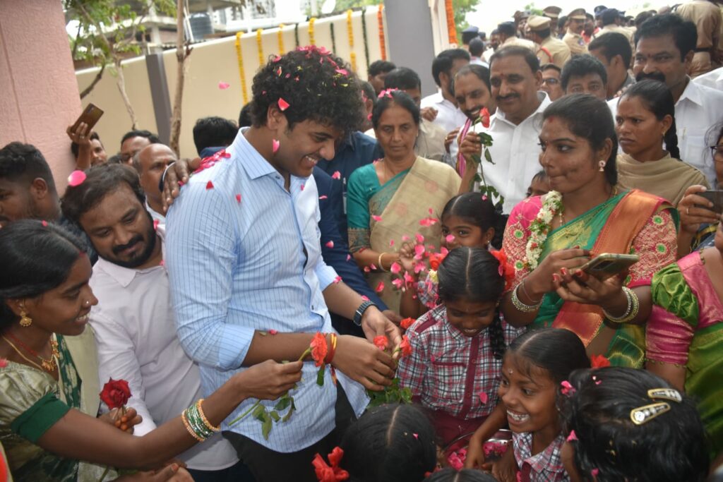Himanshu Rao Kalvakuntla  Develops Govt School With Rs 1 Crore And Opening Today On His Birthday (26)