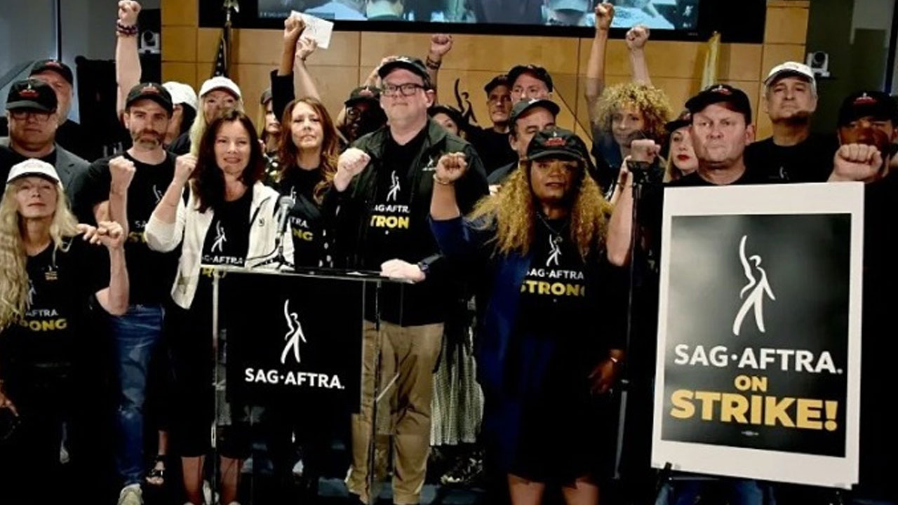 Hollywood | సమ్మెకు దిగిన హాలీవుడ్‌ నటులు.. మూతపడిన ఇండస్ట్రీ !