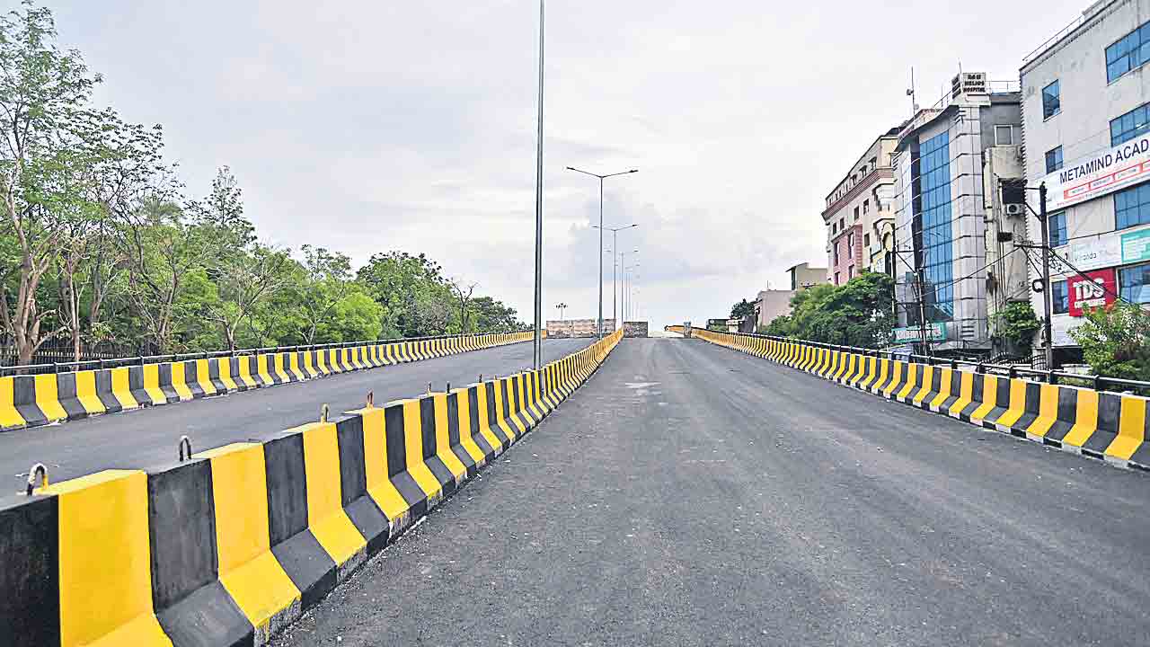 స్టీల్‌ బ్రిడ్జి సిద్ధం