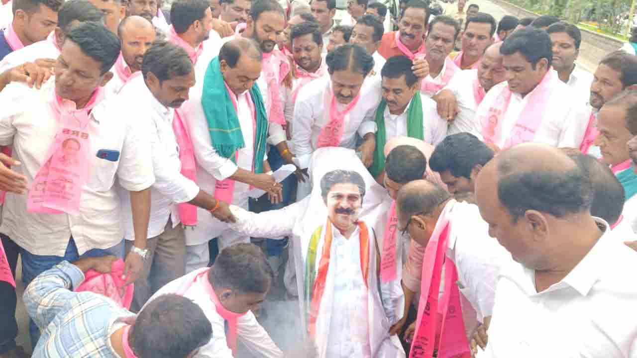 Minister Indrakaran Reddy | రైతాంగాన్ని అవమానపరుస్తున్న కాంగ్రెస్ పార్టీ తెలంగాణకు అవసరమా ? : మంత్రి ఇంద్రకరణ్రెడ్డి