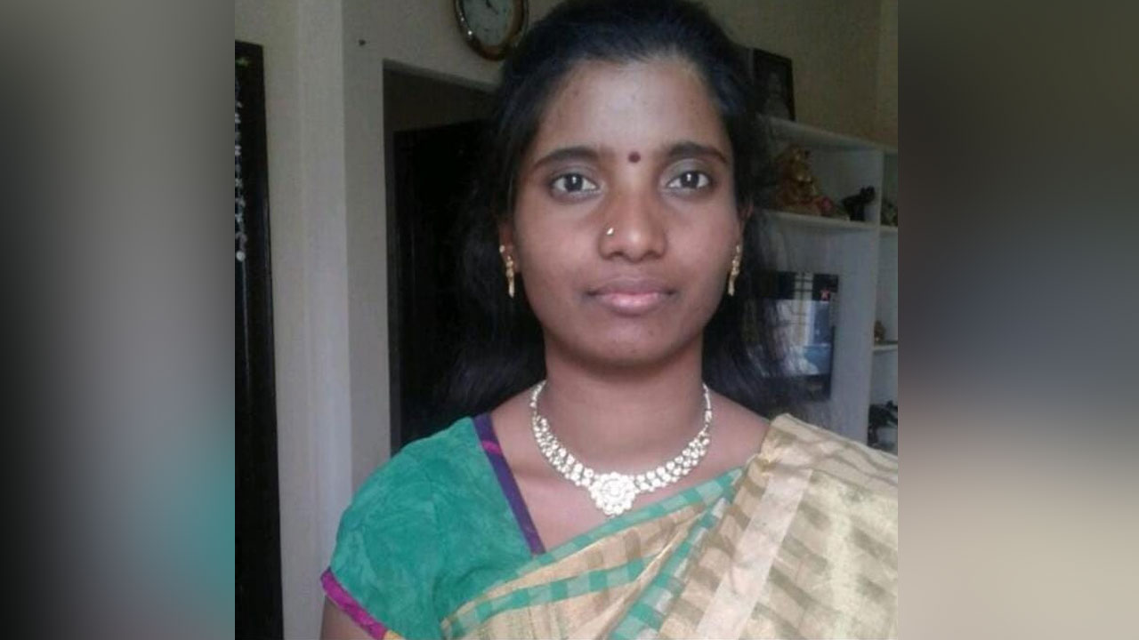 Hyderabad | భార్యను నరికి చంపిన భర్త.. అడ్డువచ్చిన హతురాలి తమ్ముడి భార్యపైనా దాడి