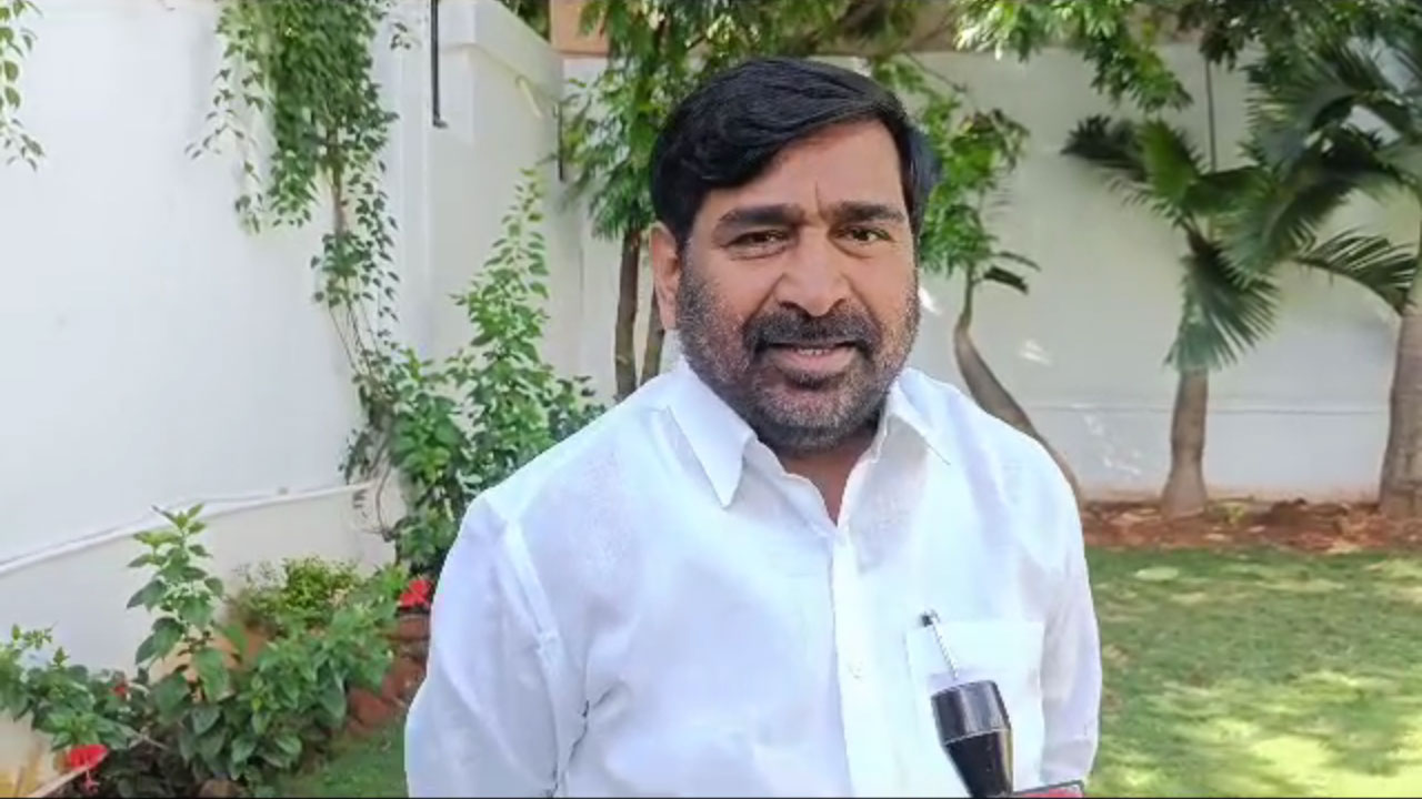Minister Jagadish Reddy | రాహుల్ లీడర్ కాదు రీడర్: మంత్రి జగదీశ్‌ రెడ్డి