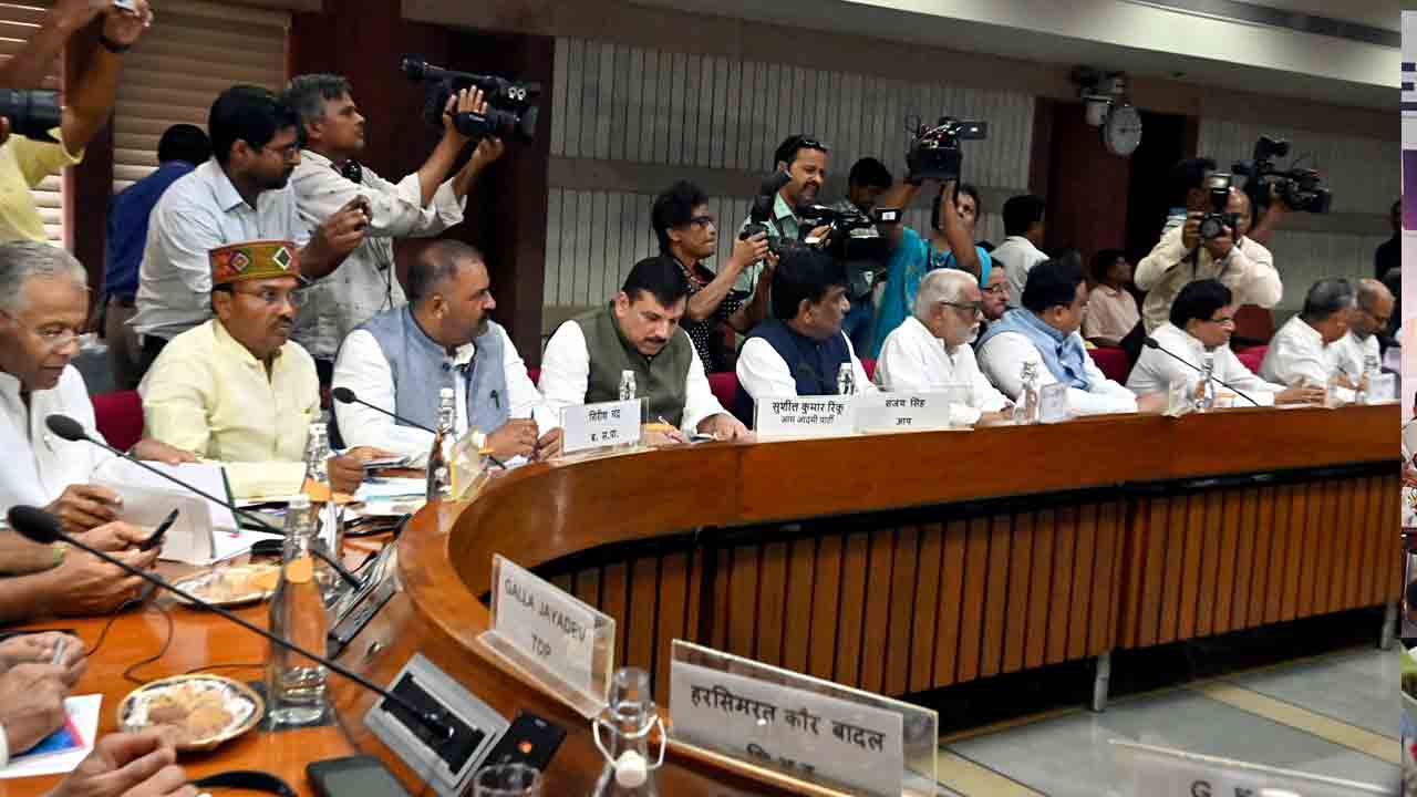 ప్రజా సమస్యలు లేవనెత్తుతాం