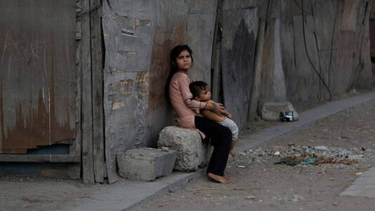 Karachi | ప్రపంచంలోనే అతి తక్కువ నివాసయోగ్యమైన నగరంగా కరాచీ