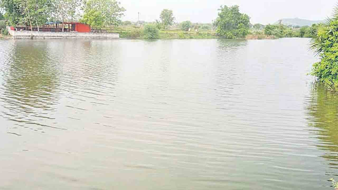 ఐతుపల్లి చెరువు నిండింది