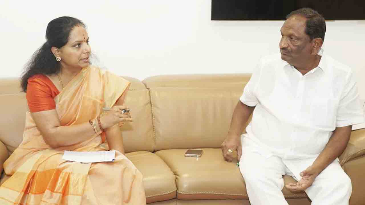 మంత్రి కొప్పులతో ఎమ్మెల్సీ కవిత భేటీ