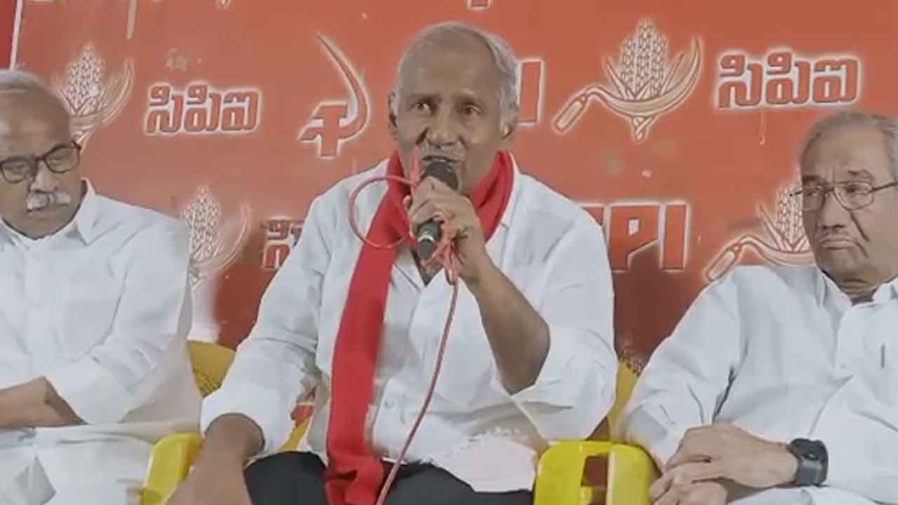 విభజన హామీలపై మోదీ జవాబు చెప్పాలి
