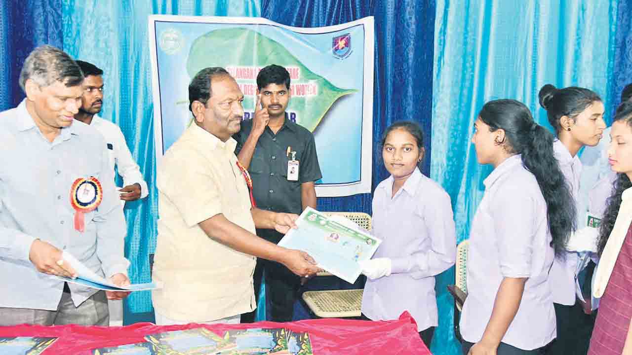 ఎడ్యుకేషన్ హబ్గా తెలంగాణ