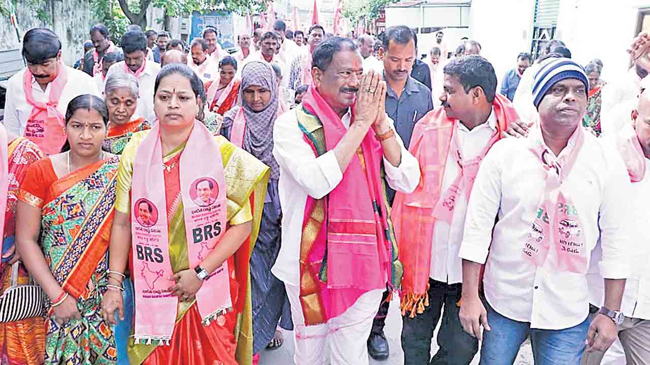 సమస్యలు తెలపండి.. పరిష్కరిస్తాం