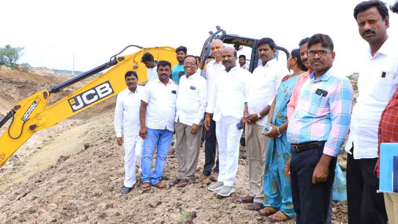 సాగునీటి ప్రాజెక్టులకు ప్రభుత్వం పెద్దపీట 