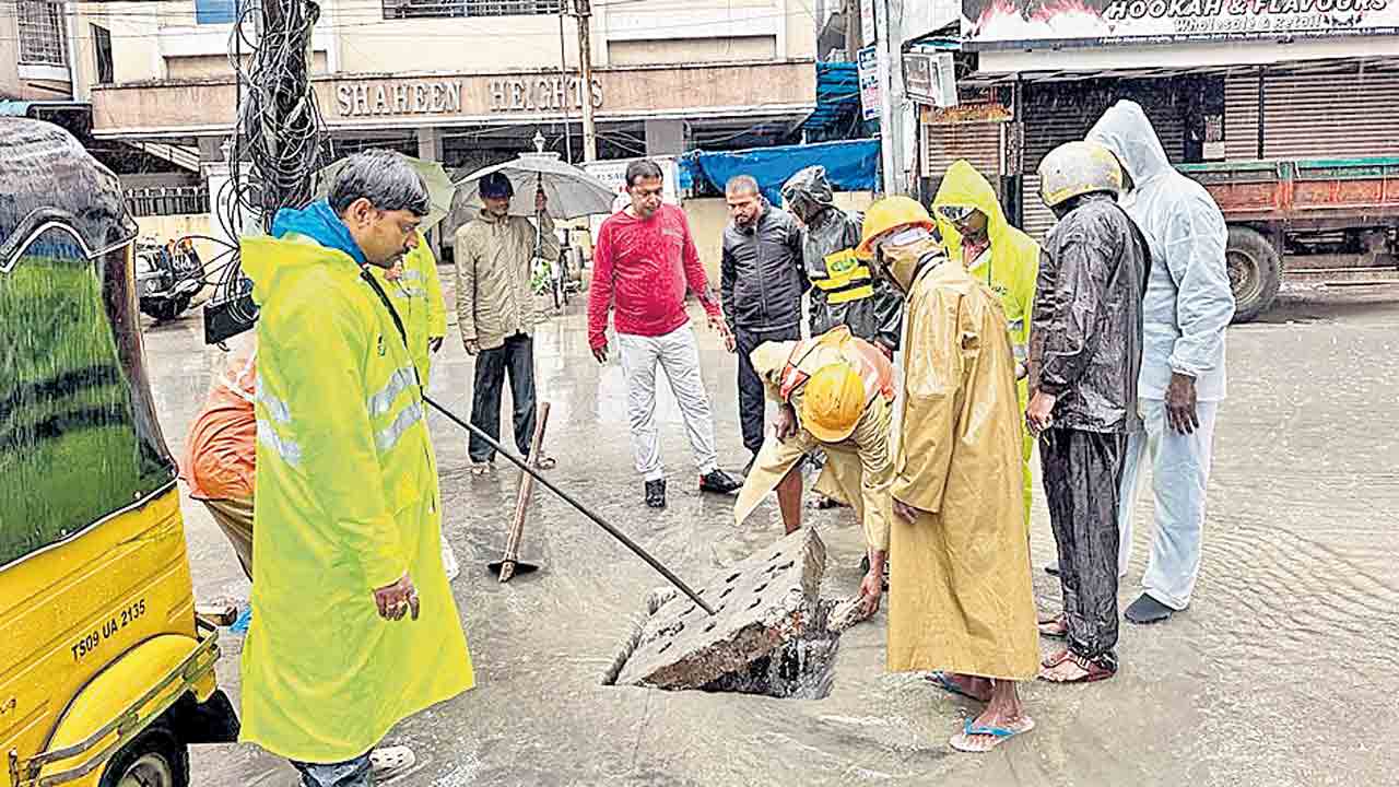 వర్షాలతో ఇబ్బందులు లేకుండా చూడండి