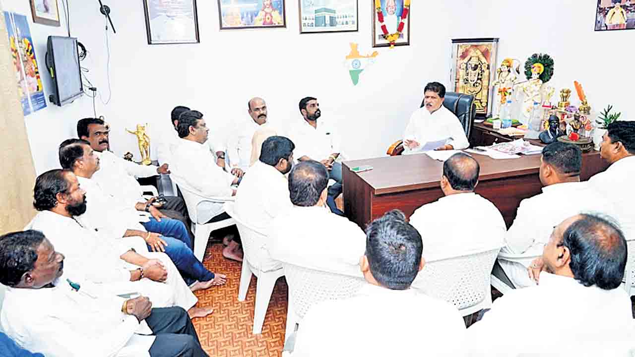 ప్రజా సమస్యల పరిష్కారానికి పాదయాత్ర