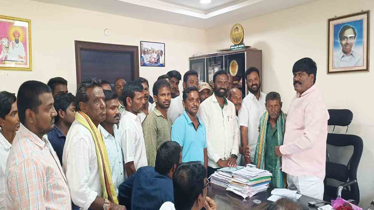 సంక్షేమ పథకాలను వినియోగించుకోవాలి