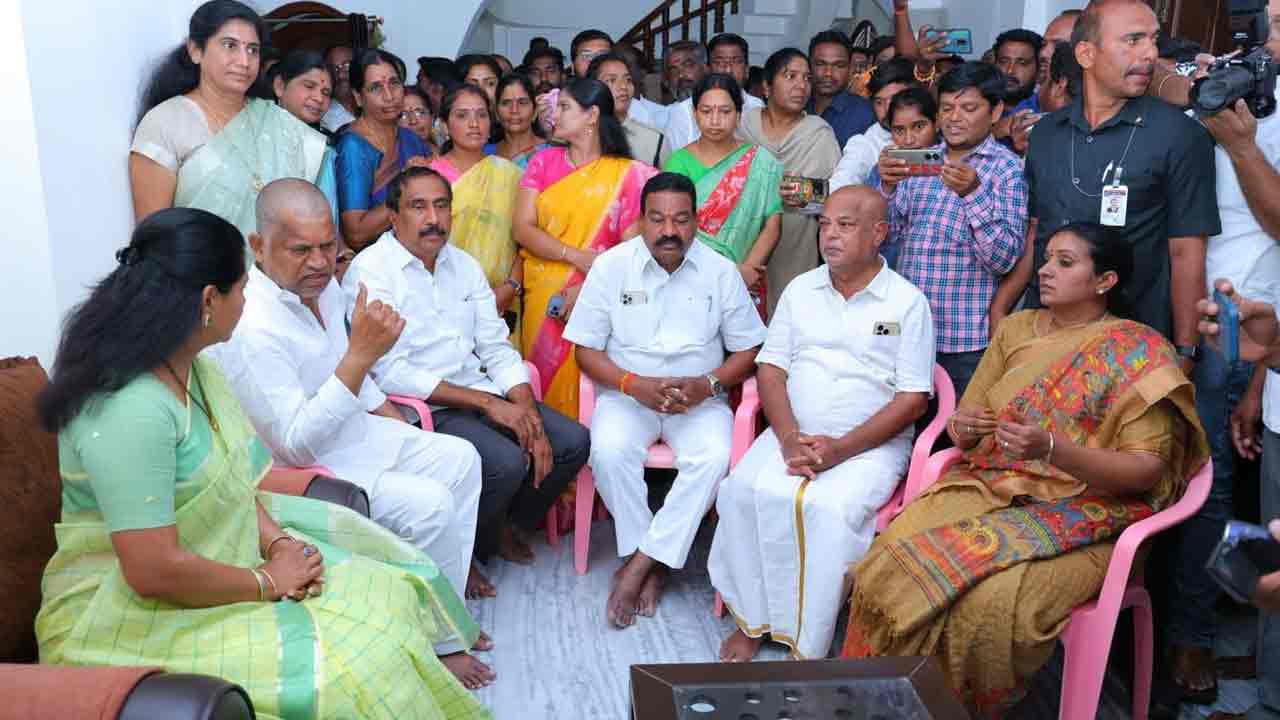 ఎల్‌ రమణకు ఎమ్మెల్సీ కవిత పరామర్శ