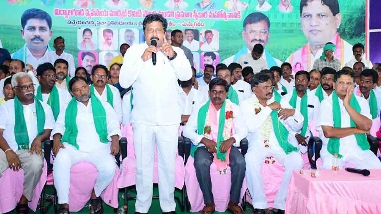 కాంగ్రెస్‌ నేతలు అభివృద్ధి నిరోధకులు